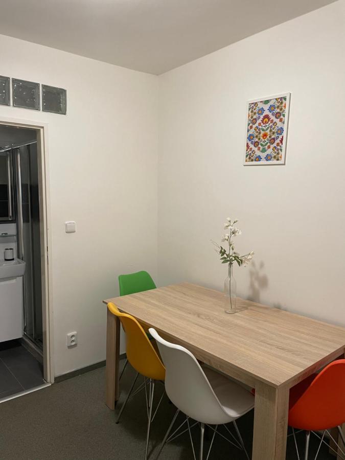 Mikulov Inn - Apartments Slunce Zewnętrze zdjęcie