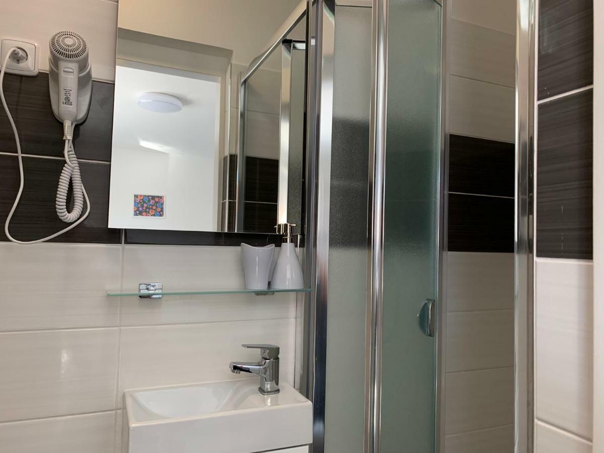Mikulov Inn - Apartments Slunce Zewnętrze zdjęcie