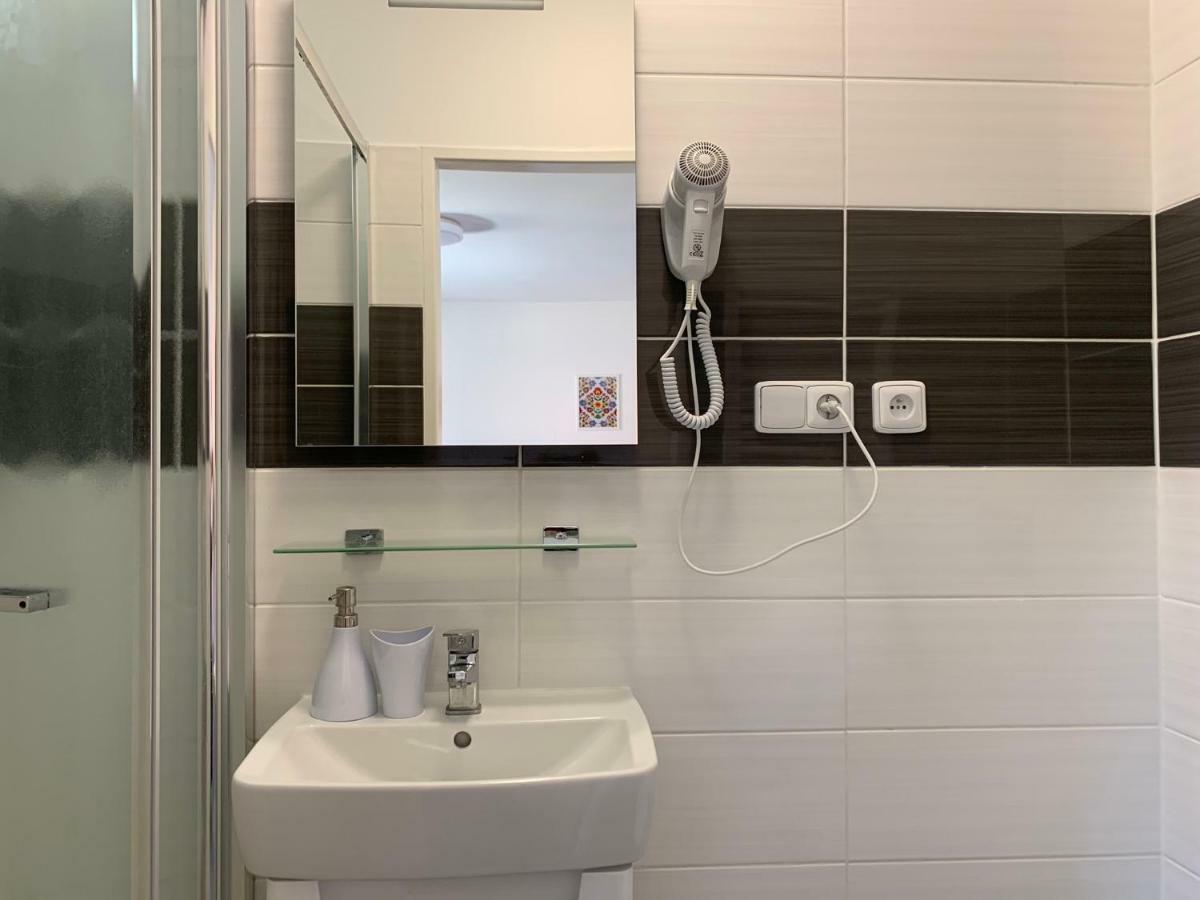 Mikulov Inn - Apartments Slunce Zewnętrze zdjęcie