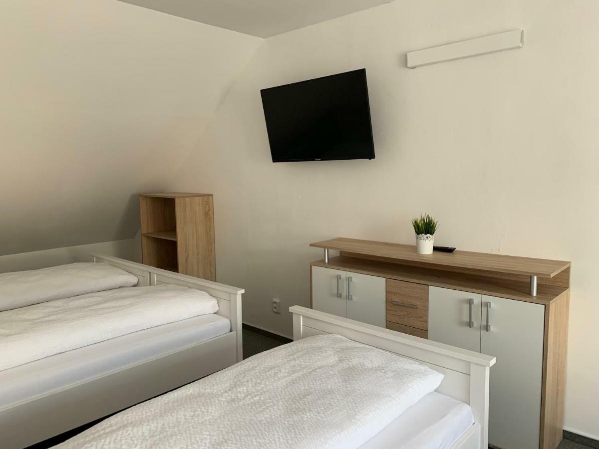 Mikulov Inn - Apartments Slunce Zewnętrze zdjęcie