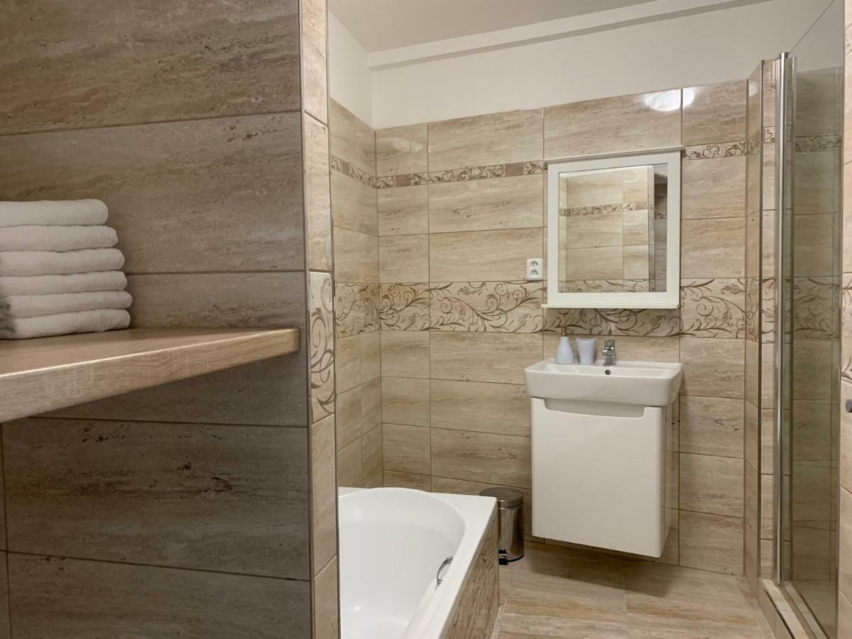 Mikulov Inn - Apartments Slunce Zewnętrze zdjęcie