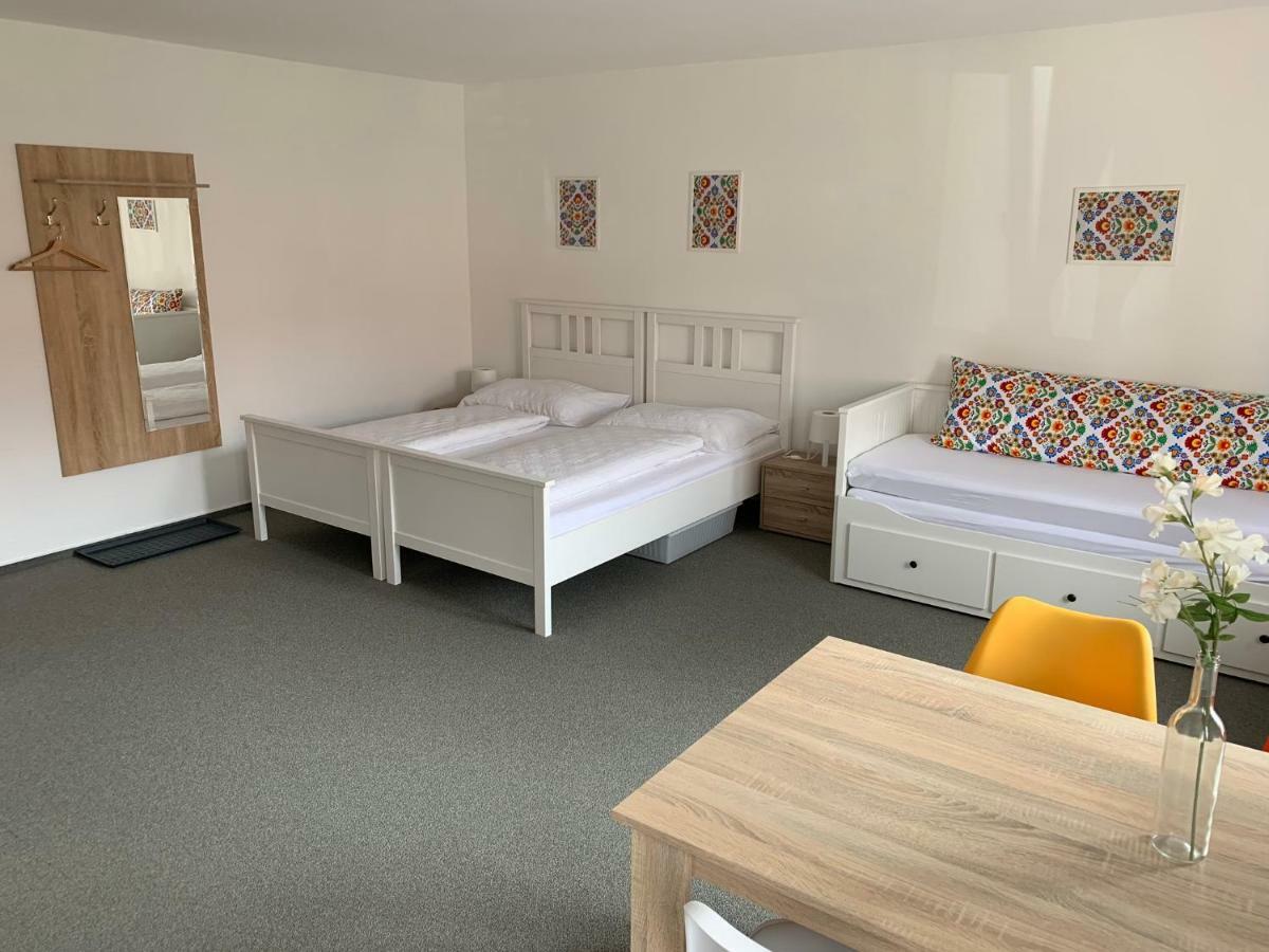 Mikulov Inn - Apartments Slunce Zewnętrze zdjęcie