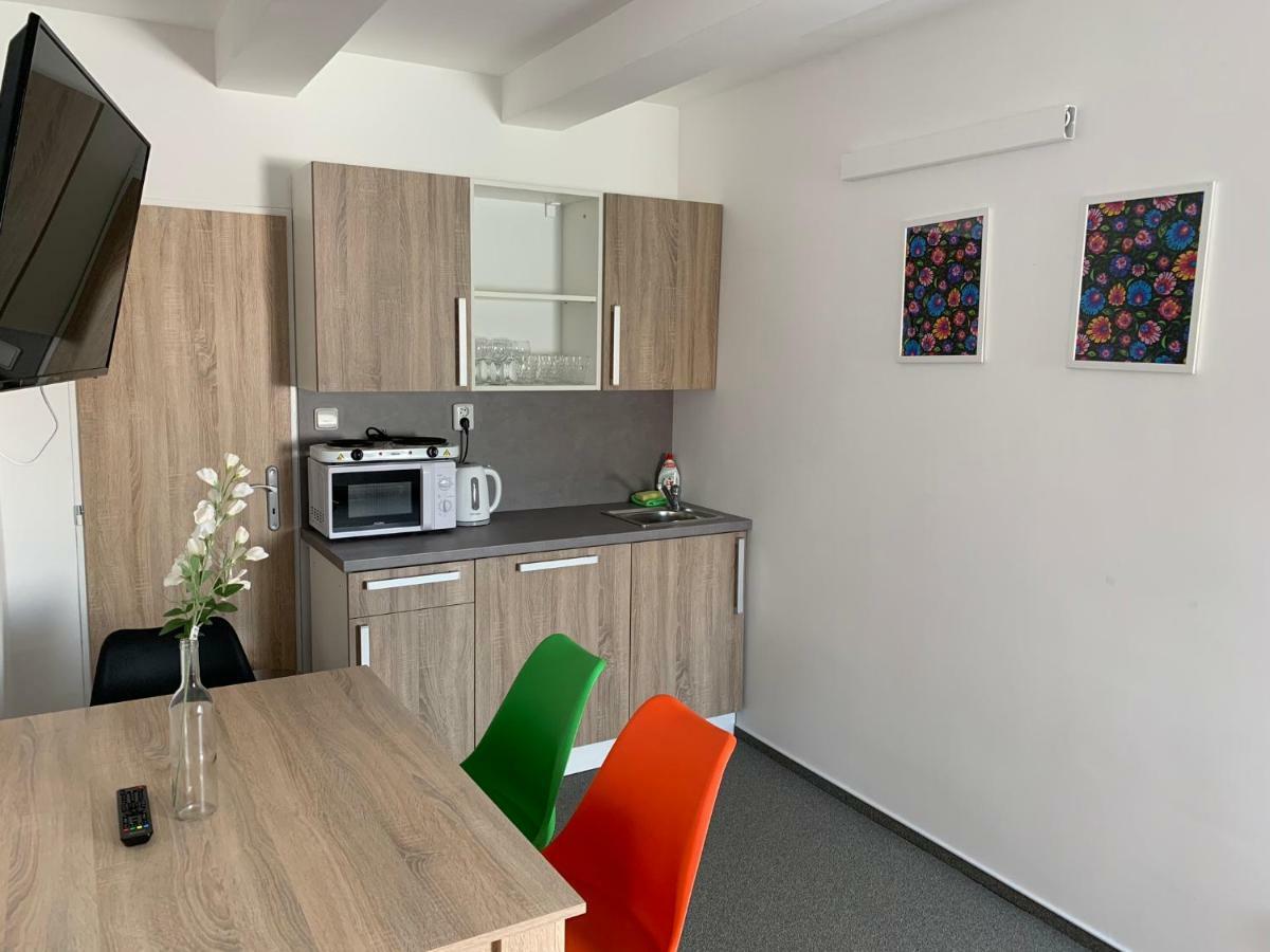 Mikulov Inn - Apartments Slunce Zewnętrze zdjęcie