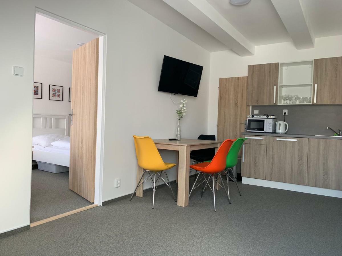 Mikulov Inn - Apartments Slunce Zewnętrze zdjęcie